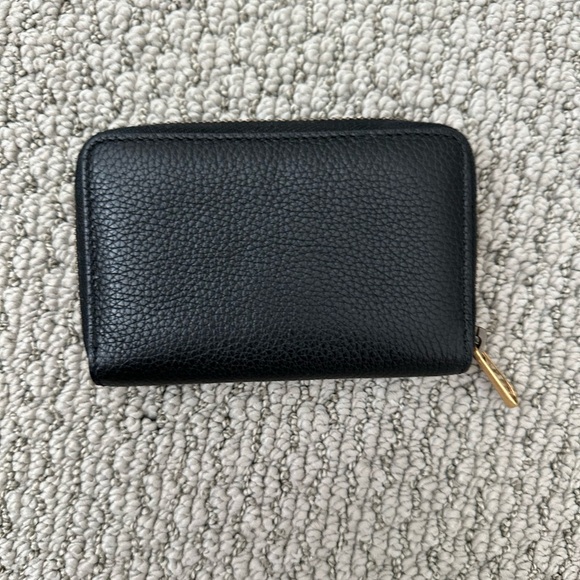 Gucci Print Zip Around Wallet - Picture 2 of 5